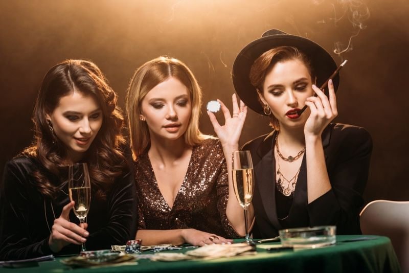 Antarmuka permainan Crazy Time di gboplay138 dengan dealer langsung dan roda putar
